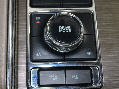 Used 2024 Ford Expedition Limited image 54