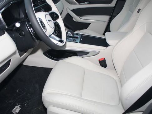 New 2026 Jaguar F-PACE R-Dynamic S image 20