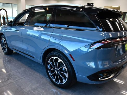 New 2026 Lincoln Nautilus Reserve image 3