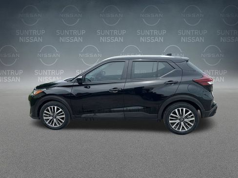 Used 2023 Nissan Kicks SV FWD image 31