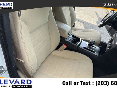 Used 2013 Dodge Charger SE w/ Sport Appearance Group image 37