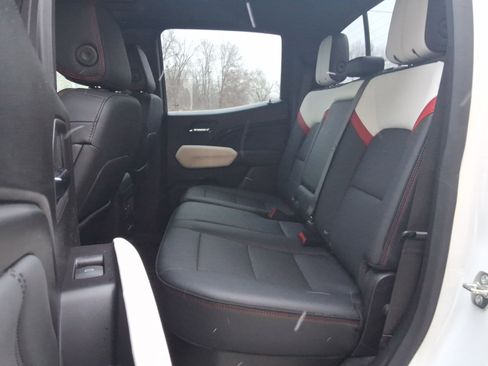 New 2024 GMC Canyon AT4X w/ AT4X AEV Edition image 28