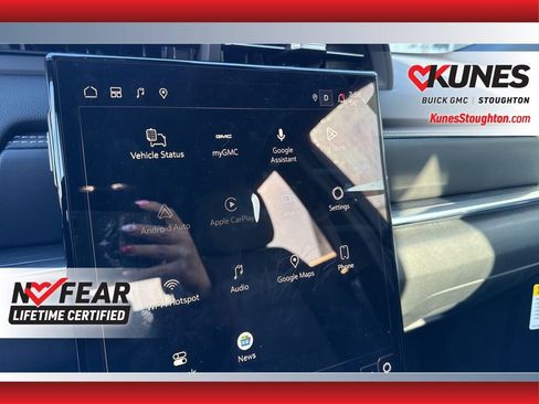 Used 2026 GMC Terrain Elevation w/ Technology Package II image 32