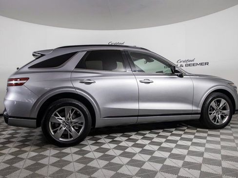 Used 2022 Genesis GV70 3.5T Sport image 10