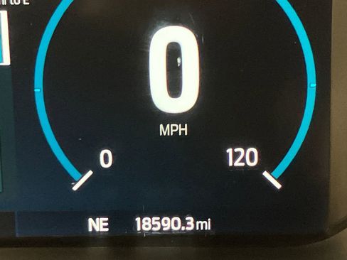 Certified 2023 Ford F150 Lariat w/ Equipment Group 502A High image 22