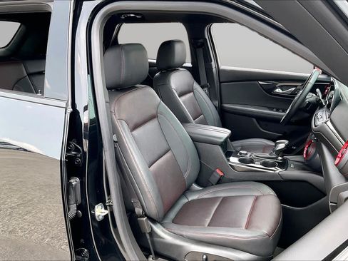 Used 2023 Chevrolet Blazer RS w/ Driver Confidence II Package FWD image 9