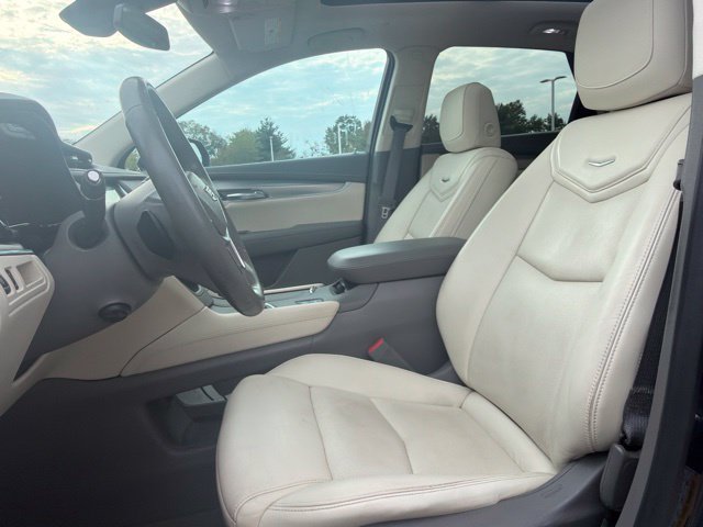 Used 2018 Cadillac XT5 Premium Luxury FWD image 29