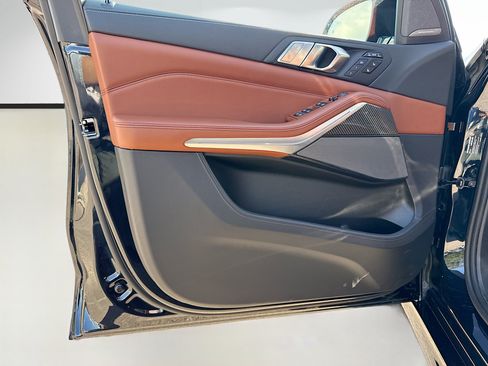 New 2026 BMW X7 M60i image 23