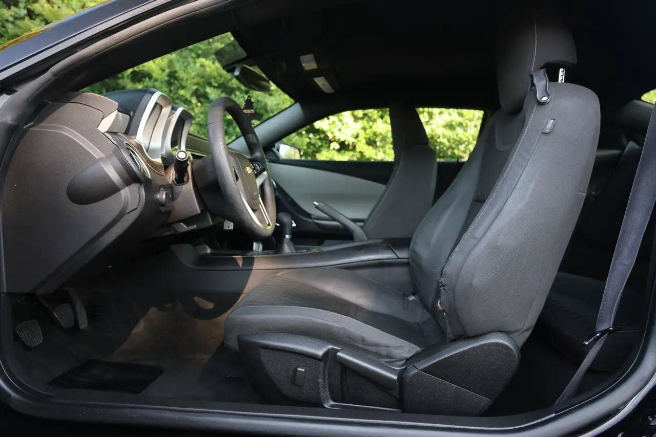 Used 2013 Chevrolet Camaro LS RWD image 26