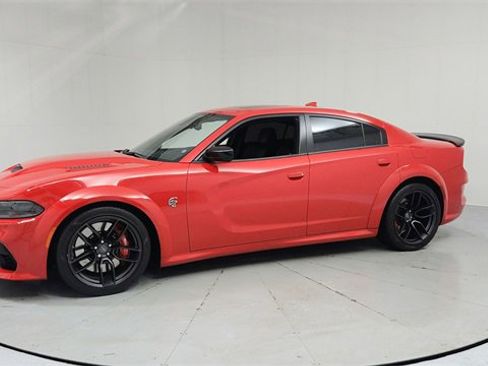 Used 2023 Dodge Charger SRT Hellcat w/ Harman/Kardon Audio Group image 2