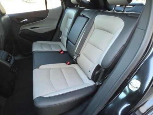 Used 2020 Chevrolet Equinox Premier image 18