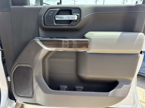 Used 2023 Chevrolet Silverado 2500 LT w/ Convenience Package AWD/4WD image 13