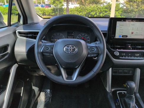 Certified 2023 Toyota Corolla Cross LE FWD image 15