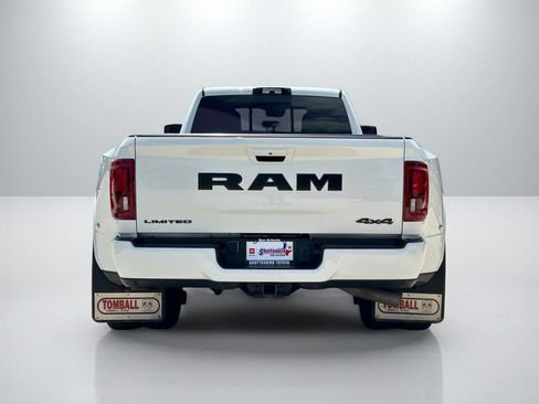 Used 2025 RAM 3500 Limited AWD/4WD image 6
