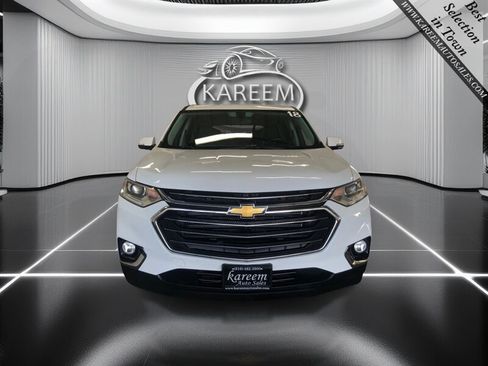 Used 2018 Chevrolet Traverse LT FWD image 2
