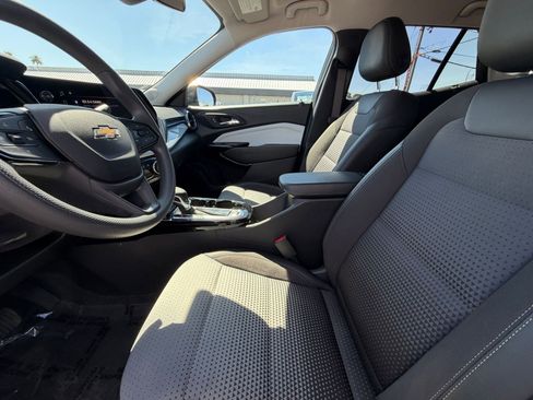 Used 2025 Chevrolet Trax LT image 25