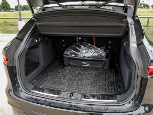 Used 2026 Jaguar F-PACE R-Dynamic S AWD/4WD image 57
