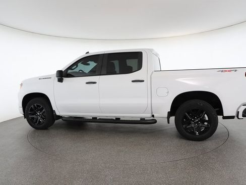 Used 2023 Chevrolet Silverado 1500 Custom image 7