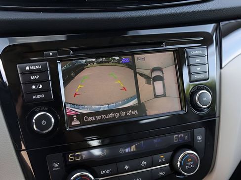 Used 2022 Nissan Rogue Sport SL w/ Premium Package image 17