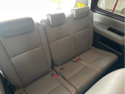 Used 2011 Toyota Sequoia Limited image 29