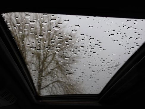 Used 2018 BMW 330i Sedan image 16