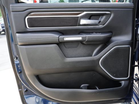 Used 2022 RAM 1500 Laramie AWD/4WD image 25