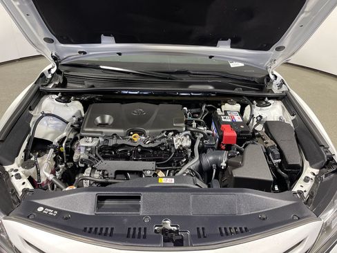 Certified 2021 Toyota Camry SE w/ Convenience Package FWD image 9