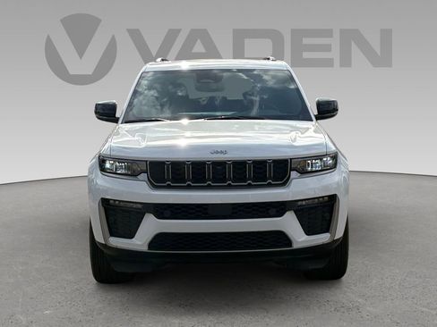 New 2026 Jeep Grand Cherokee Limited w/ Luxury Tech Group II image 25