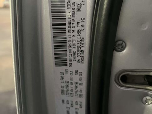 Used 2018 RAM 3500 Big Horn image 28