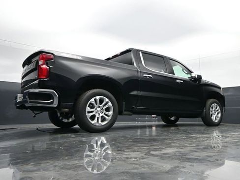 Used 2024 Chevrolet Silverado 1500 LTZ AWD/4WD image 36