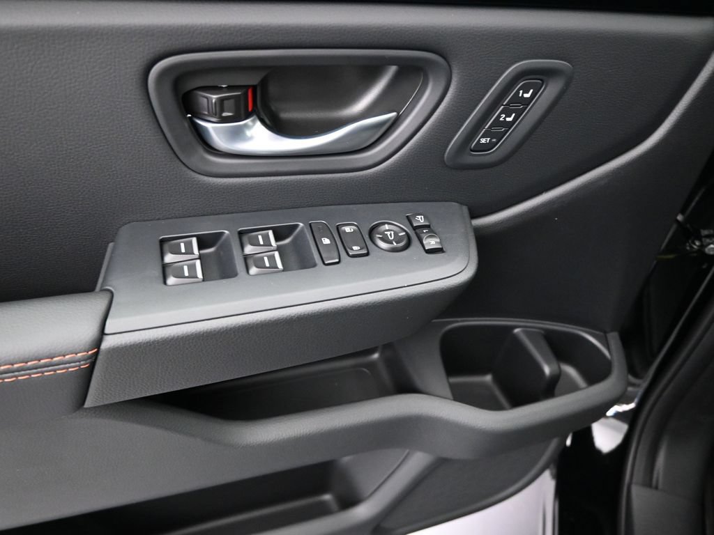 Certified 2025 Honda Pilot TrailSport image 28
