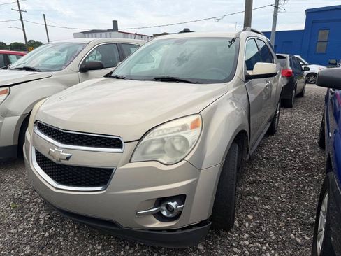 Used 2011 Chevrolet Equinox LT FWD image 3