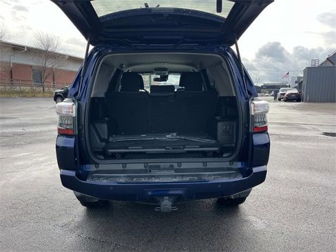 Used 2020 Toyota 4Runner 2WD image 12