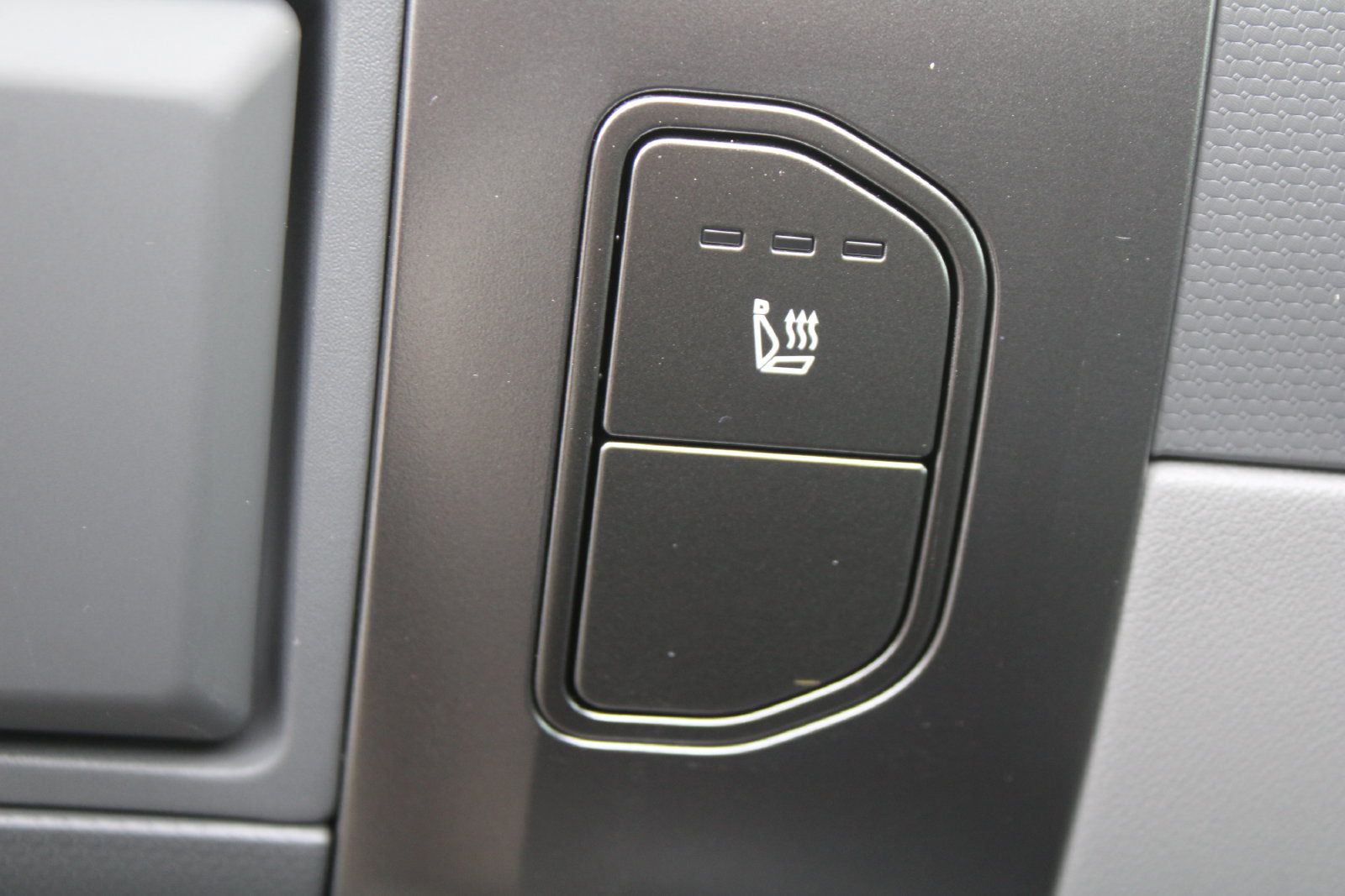 New 2027 Kia EV3 Wind FWD image 20