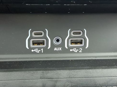 Used 2025 RAM 3500 Laramie image 20