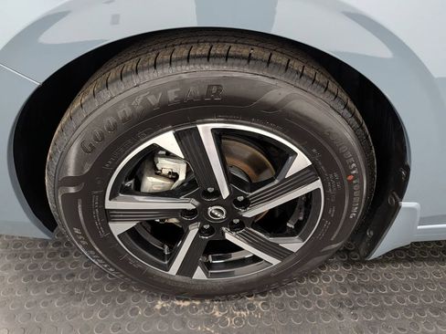 Used 2024 Nissan Sentra SV w/ Trunk Package FWD image 7