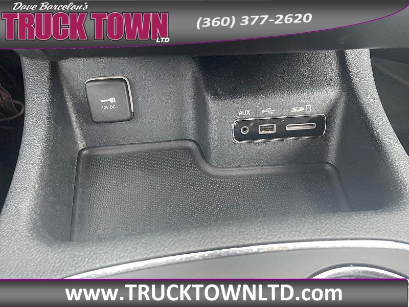 Used 2015 Dodge Durango R/T w/ Technology Group AWD/4WD image 30