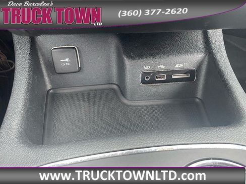 Used 2015 Dodge Durango R/T w/ Technology Group AWD/4WD image 30