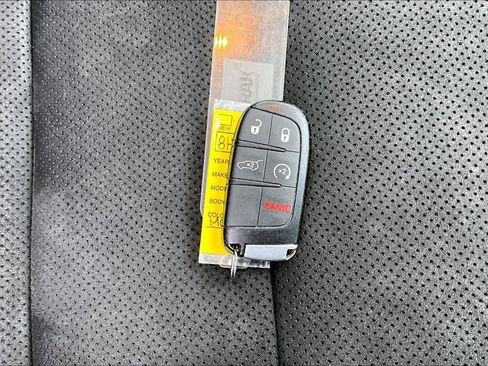 Used 2021 Dodge Durango GT image 12