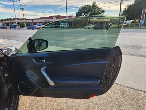 Used 2017 Toyota 86 RWD image 10