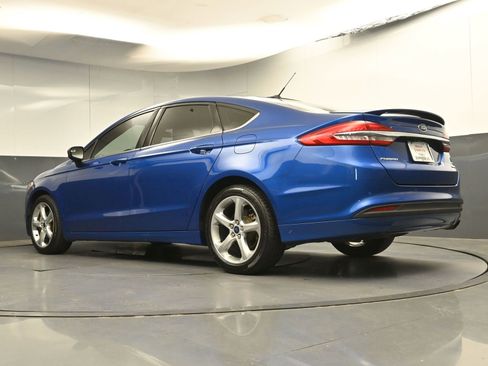 Used 2017 Ford Fusion SE w/ Equipment Group 201A FWD image 27