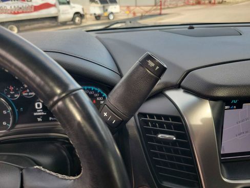 Used 2019 Chevrolet Tahoe Premier w/ Premier Plus Edition image 13