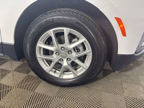 Certified 2024 Chevrolet Equinox LT w/ LPO, Floor Liner Package image 23