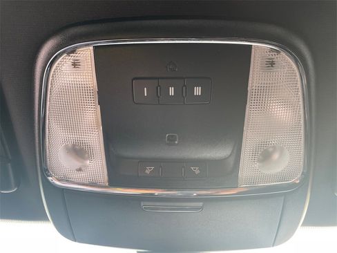 Used 2018 Dodge Charger GT image 18