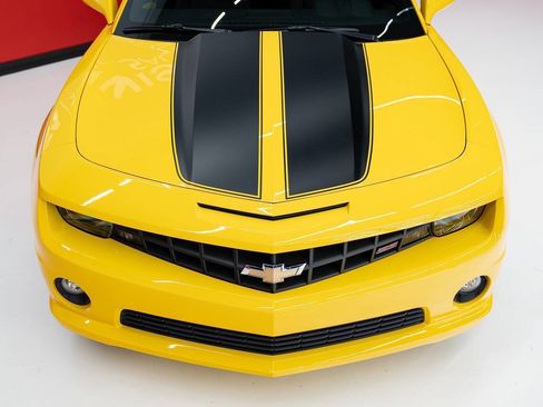 Used 2010 Chevrolet Camaro SS w/ RS Package RWD image 3