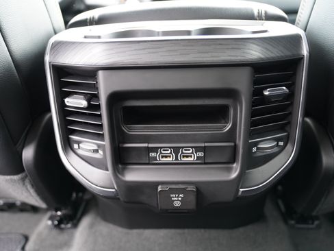 Used 2023 RAM 1500 Laramie AWD/4WD image 6