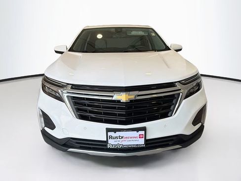 Used 2024 Chevrolet Equinox LT FWD image 2