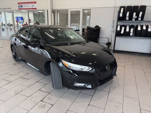 Used 2023 Nissan Sentra SR w/ Midnight Edition Package image 3