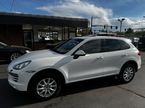 Used 2013 Porsche Cayenne AWD/4WD image 5