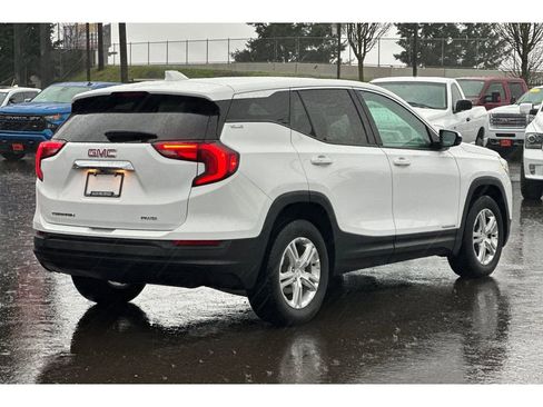 Used 2020 GMC Terrain SLE image 5